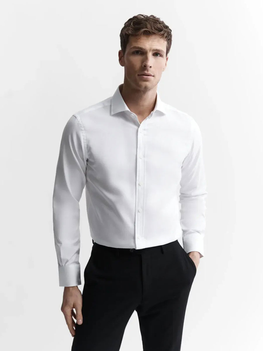 Cutaway collar shirt